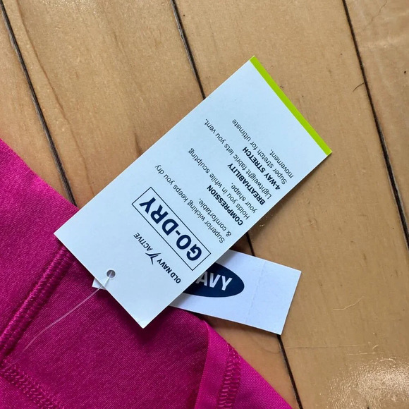 NWT OLD NAVY ACTIVE Go Dry Crop Compression Leggings with pockets- XS - Picture 5 of 8